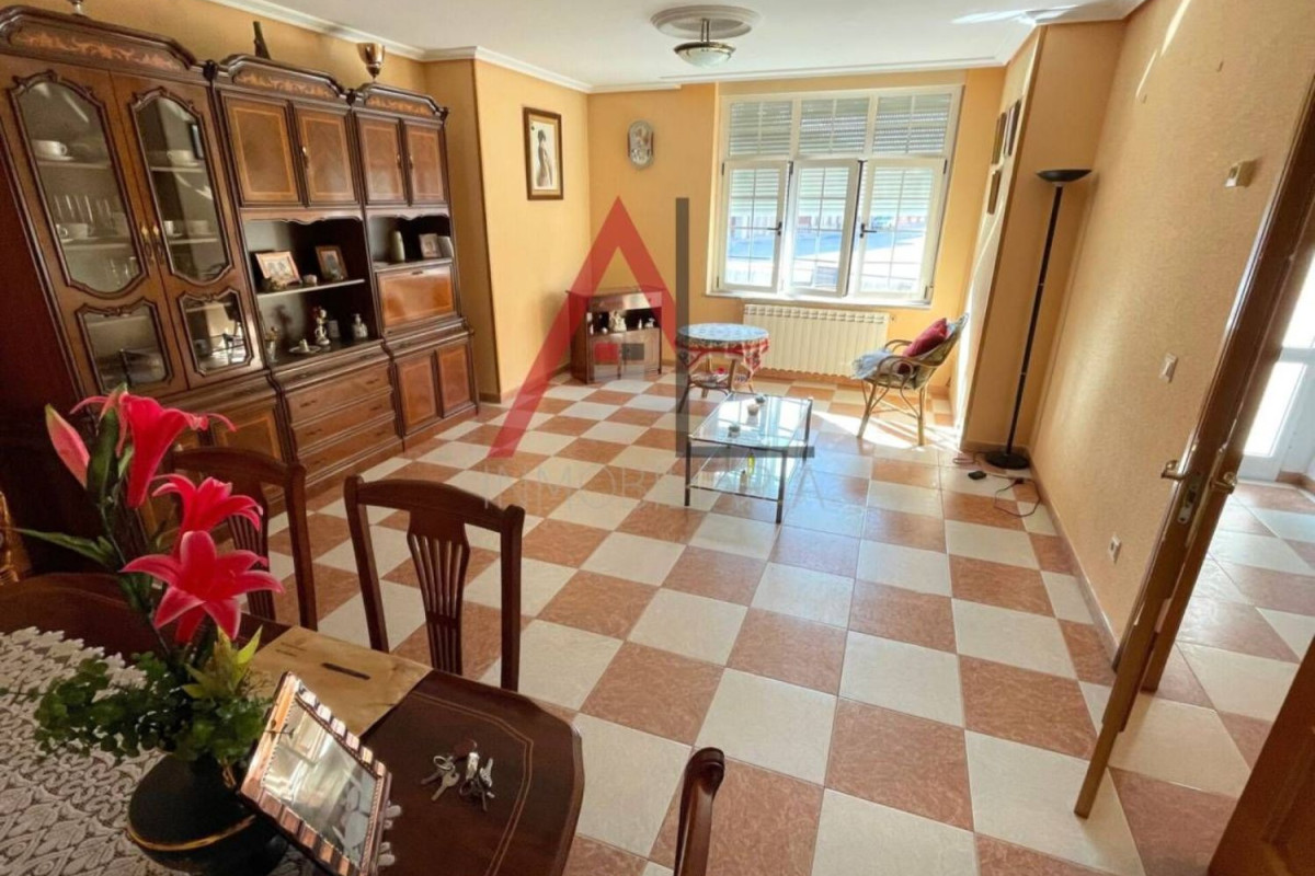 Venta de chalet adosado en , Villaverde de Iscar photo 2