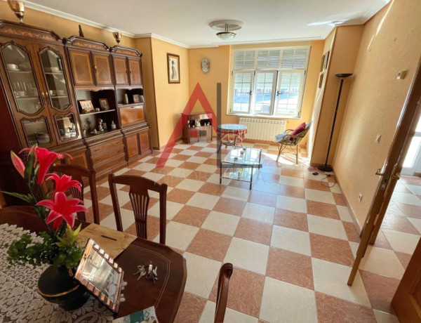 Chalet adosado en venta en , Villaverde de Iscar thumbnail 1