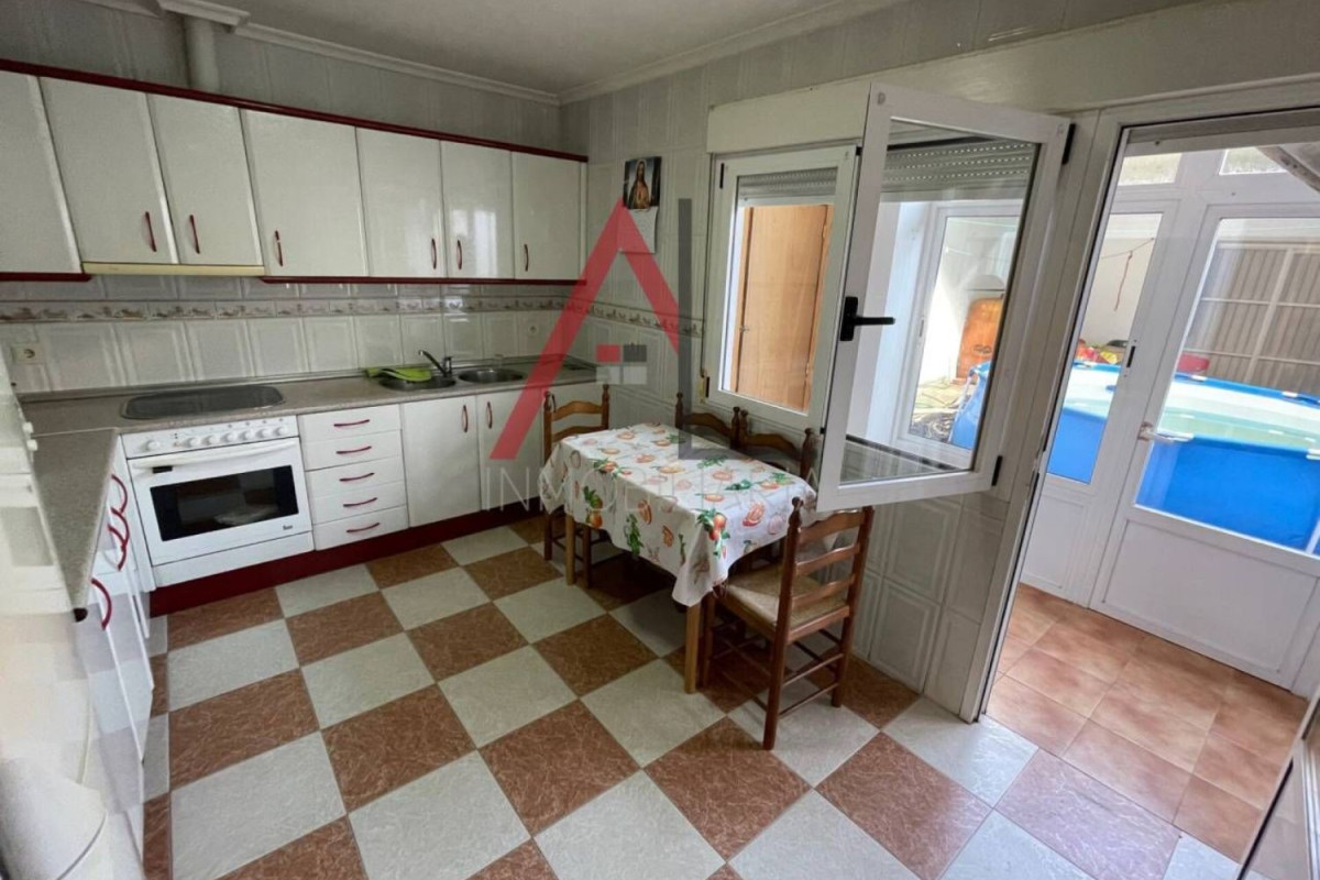 Venta de chalet adosado en , Villaverde de Iscar photo 4
