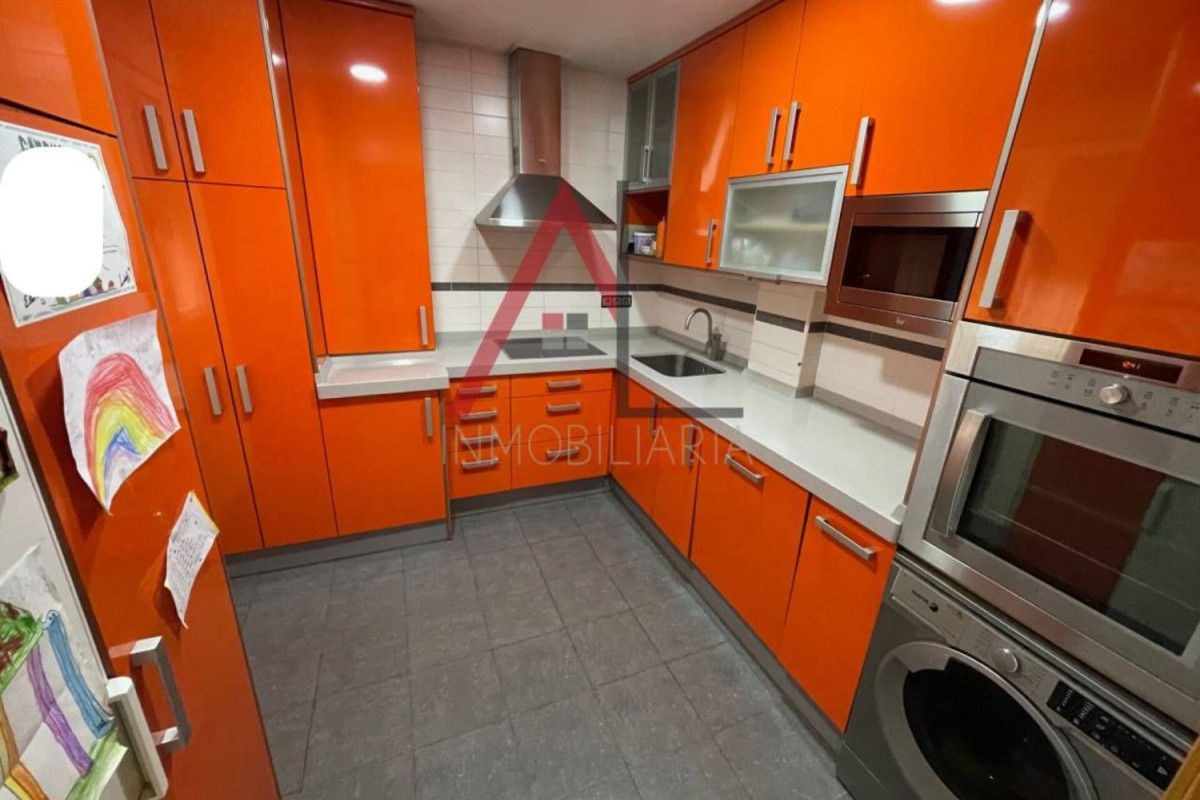 Piso en venta en calle Portugal, 17, Nava de la Asuncion
 photo 3