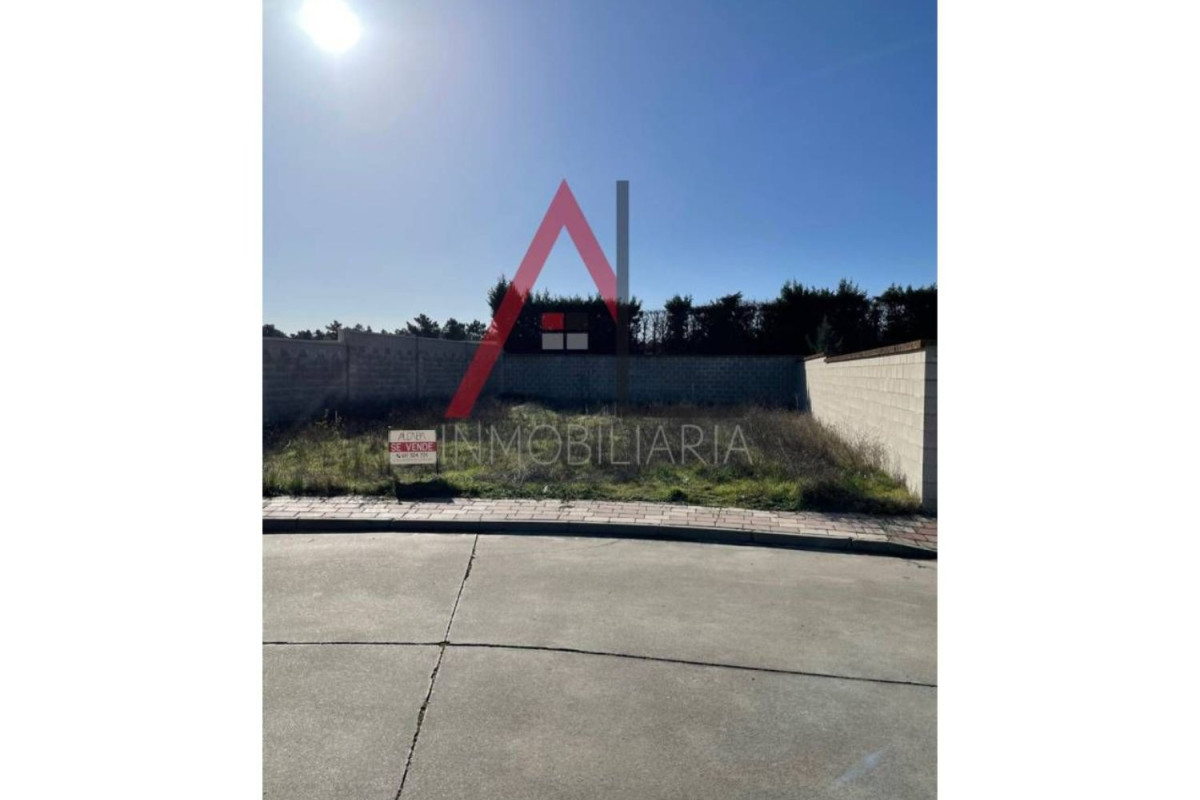 Land for sale in Nava de la Asuncion, Segovia photo 1