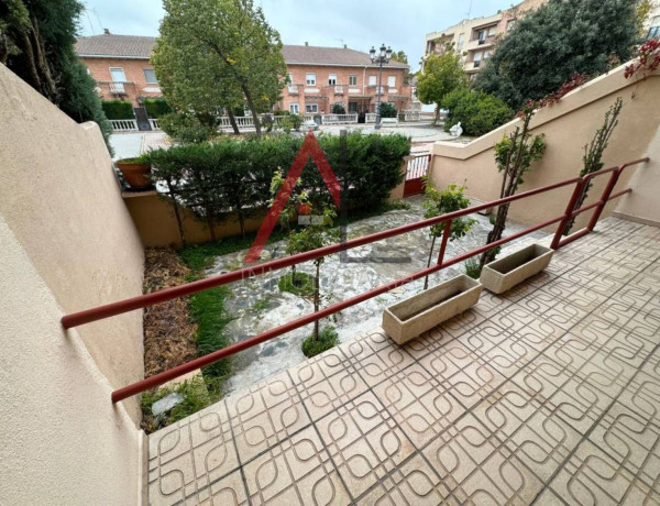 Chalet adosado en venta en , Nava de la Asuncion thumbnail 2