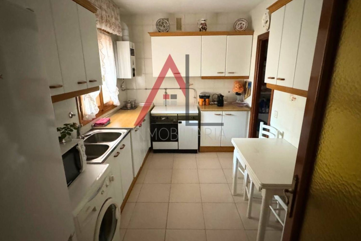 Sale of townhouse in , Nava de la Asuncion photo 4