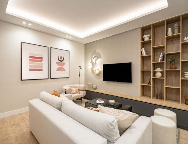 Apartment for sale in Calle de Serrano, Madrid thumbnail 2