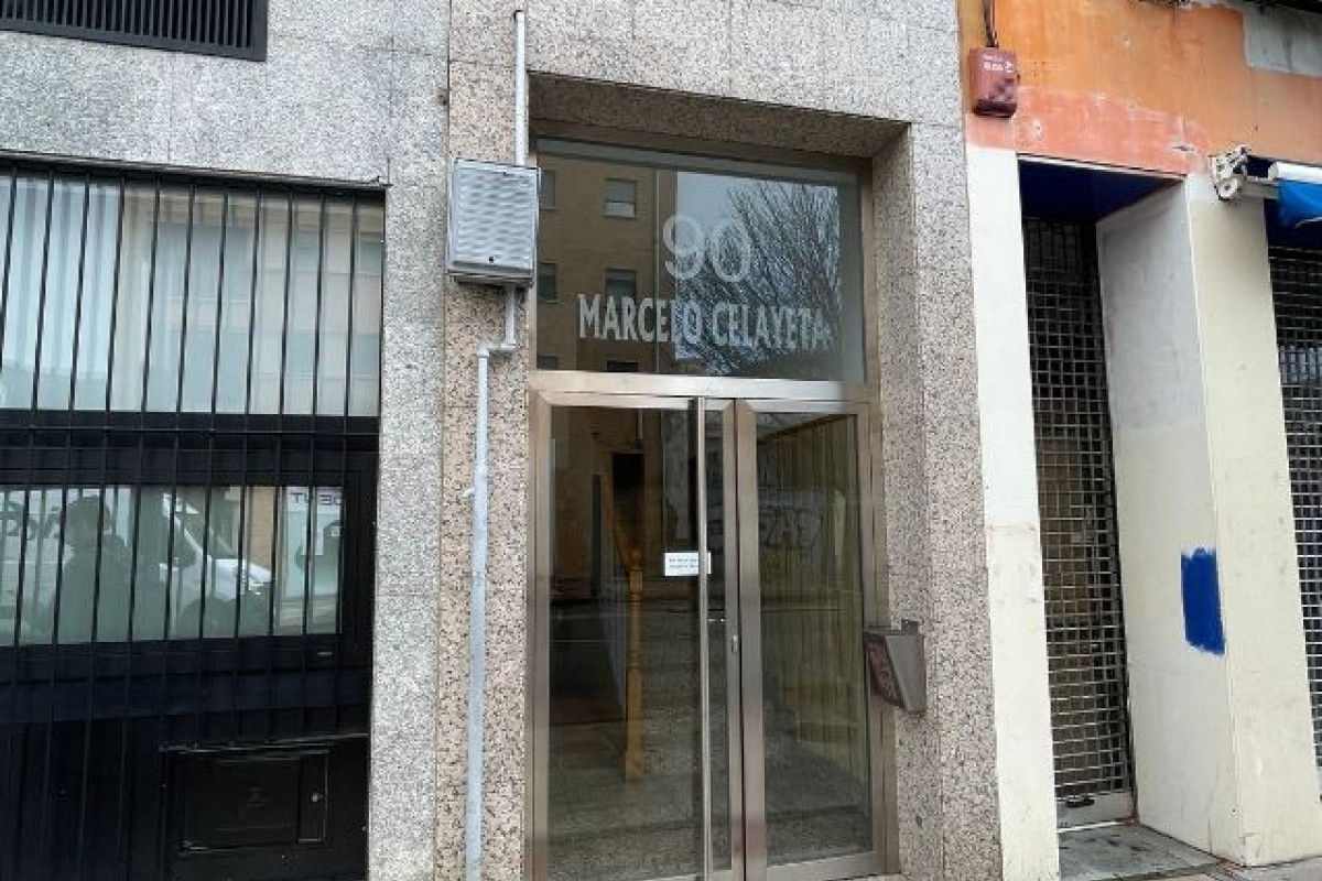 Venta de piso en Avenida Marcelo Celayeta, 90, Pamplona/Iruña
photo 2