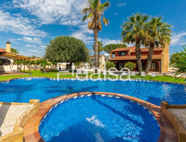 Chalet independiente en venta en , Catral thumbnail 1