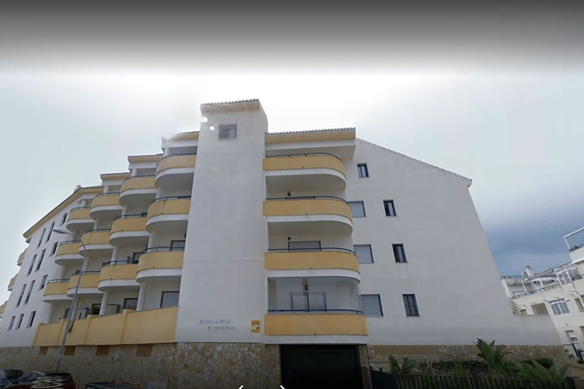 Venta de garaje en Calle Almuñécar , Benalmádena photo 5