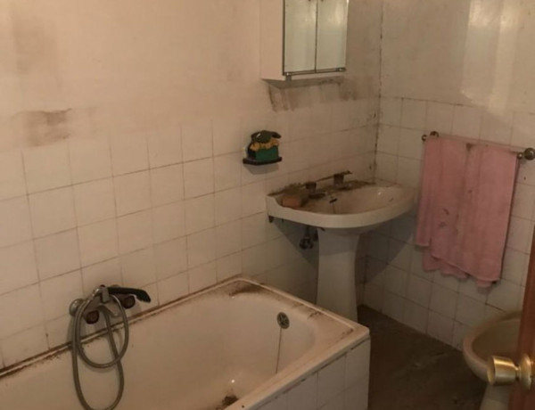 Casa de pueblo en venta en cuesta Duruelo, 31 thumbnail 1