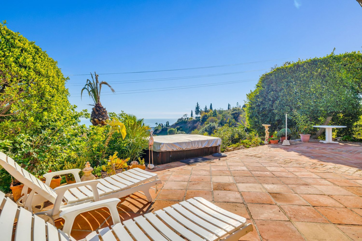 Sale of independent chalet in Torrevigía, 4, Estepona
 photo 5