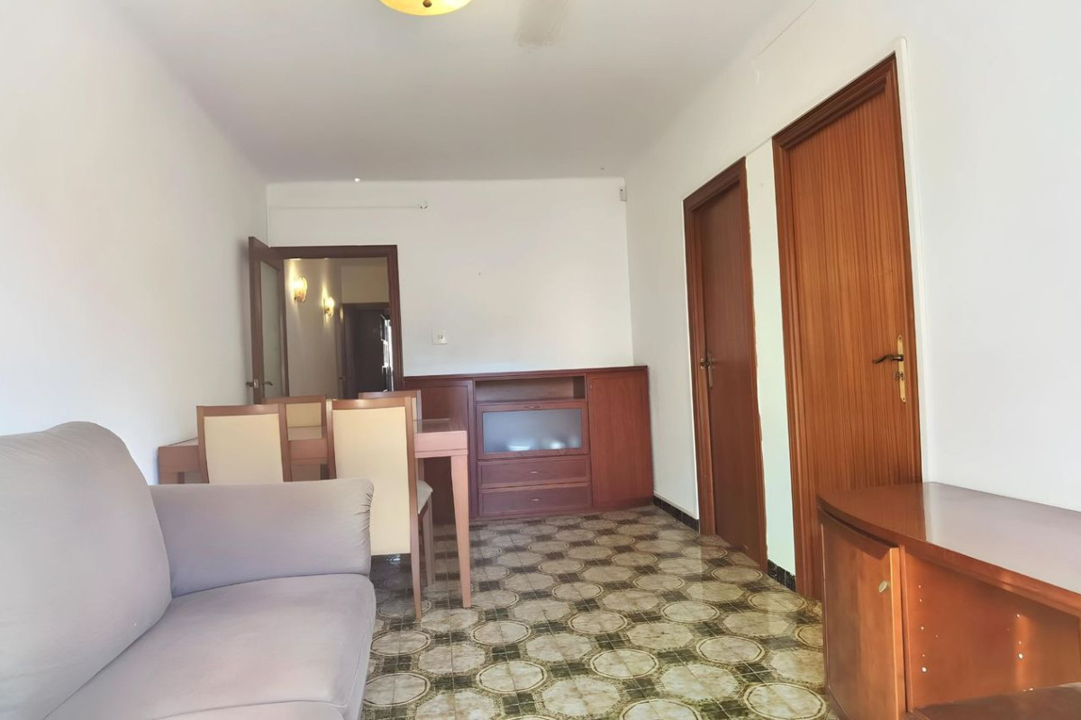 Venta de piso en JAUME CASANOVAS, El Prat de Llobregat
photo 4