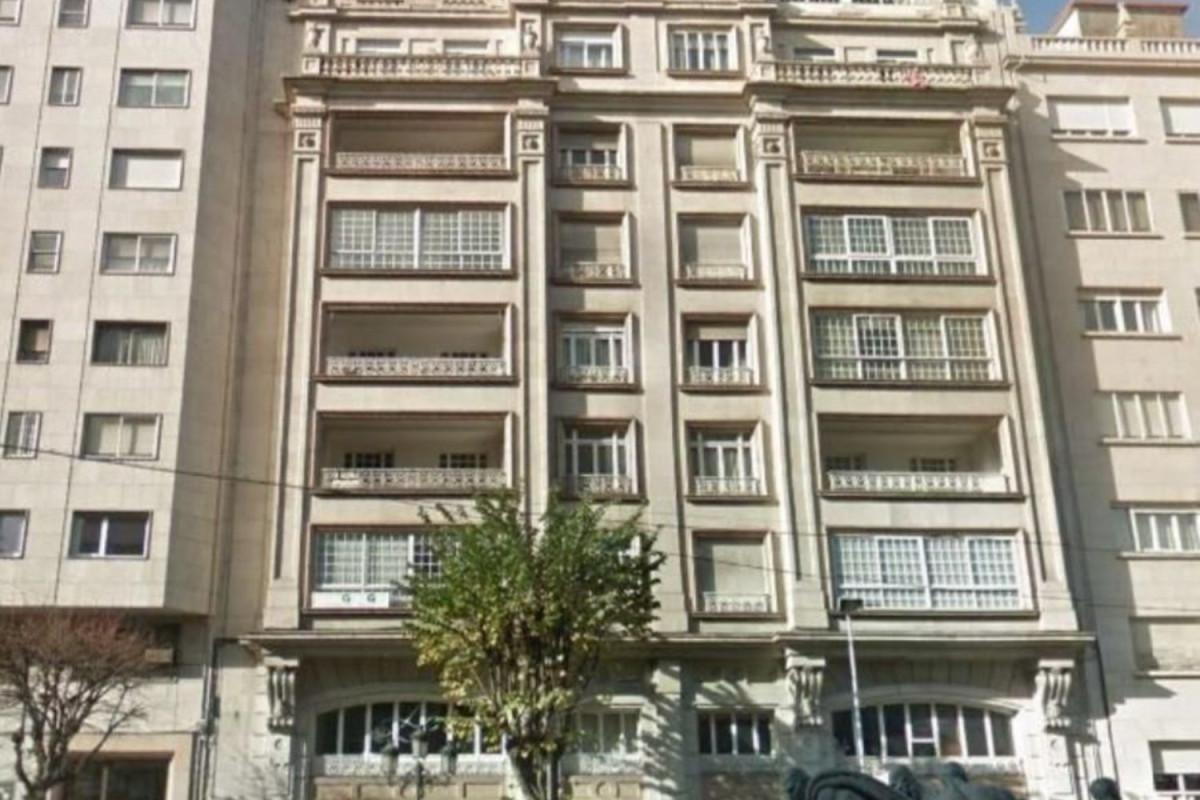 Sale of apartment in Avenida Gran Via, 4, Vigo
 photo 2