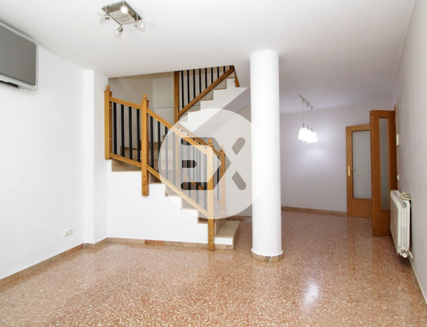 Duplex for sale in , Sant Boi de Llobregat photo 1