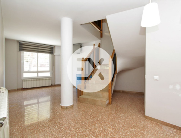 Duplex for sale in , Sant Boi de Llobregat thumbnail 2