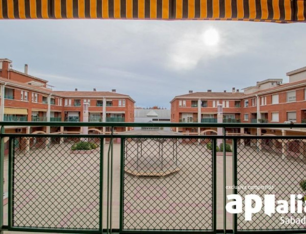 Таунхаус на продажу в , Barberà del Vallès photo 1