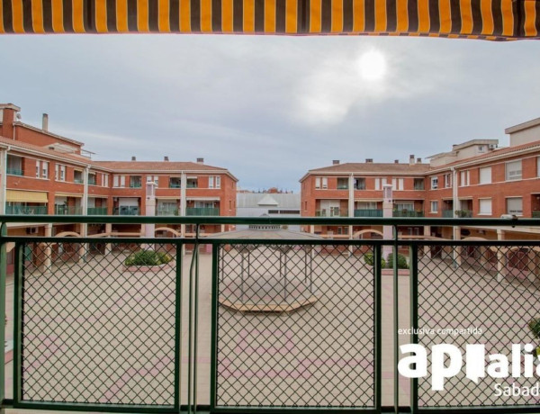 Таунхаус на продажу в , Barberà del Vallès photo 2