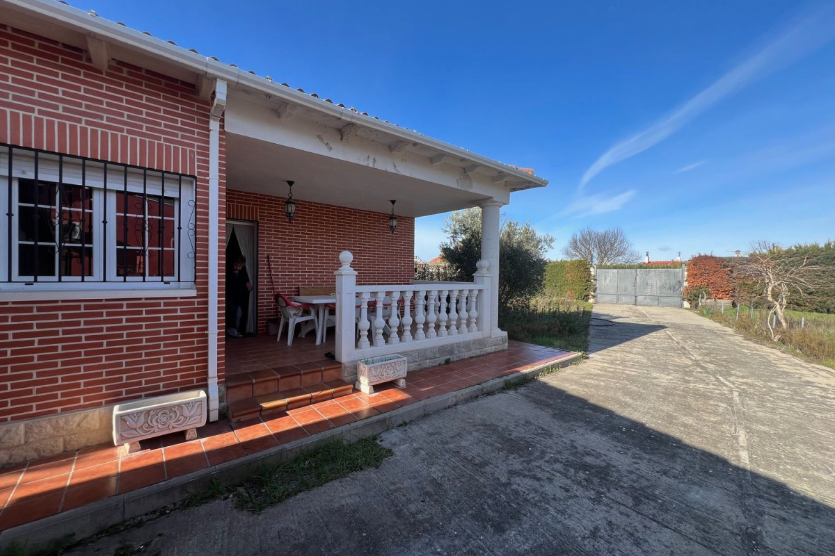 Casa o chalet independiente en venta en calle Clarete s/n, Traspinedo
photo 3