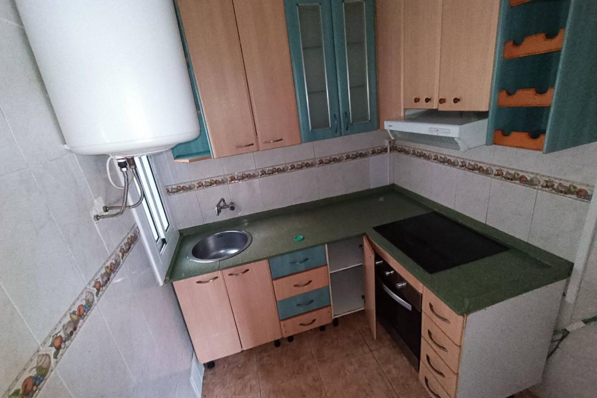 Venta de piso en La Florida - Les Planes, Hospitalet de Llobregat
photo 1