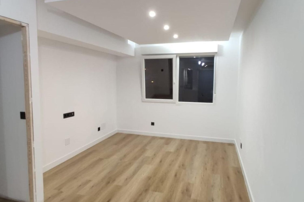 Продажа квартиры на Avenida de Balaídos, Виго
photo 4
