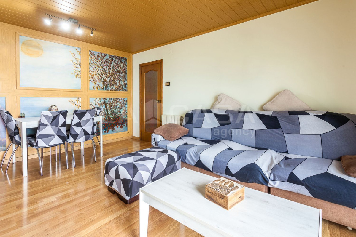 Sale of apartment in The Besòs, Sant Adrià de Besòs
 photo 5