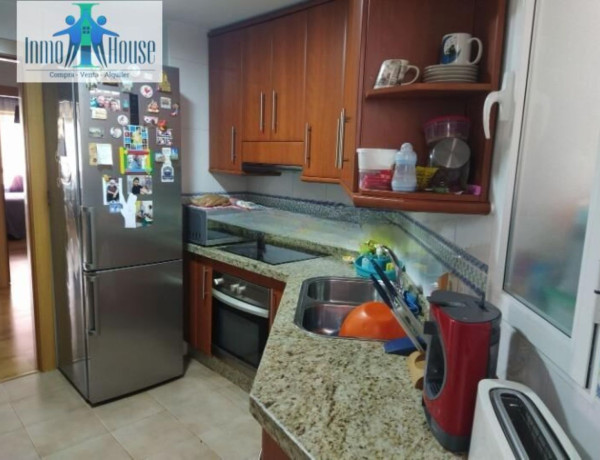 Продажа квартиры в  Hermanos Falcó - Sepulcro Bolera , Albacete photo 2