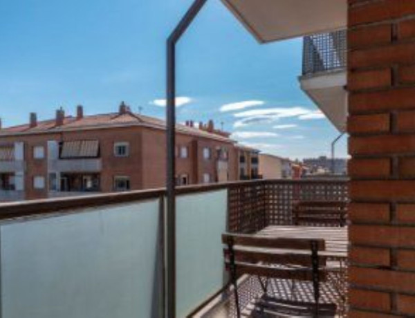 Piso en venta en  Avenida FRANCESC MACIA, Esparreguera photo 3