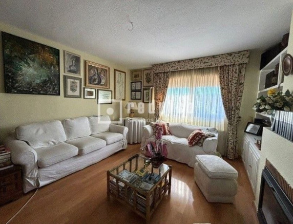 Chalet adosado en venta en Los Arcos - El Vivero , Colmenar Viejo photo 1
