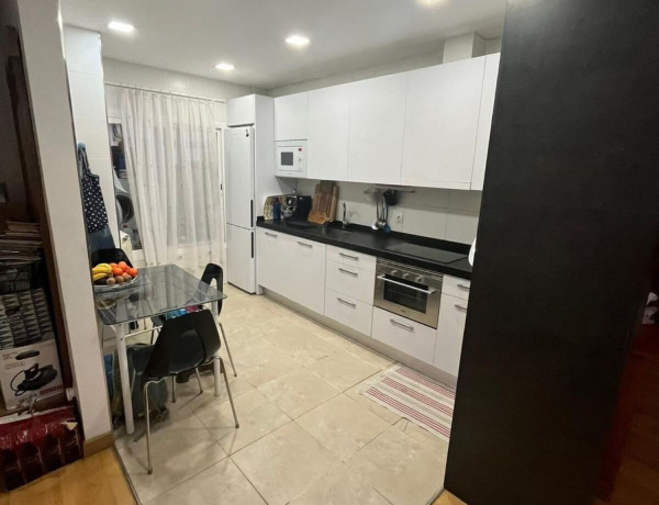 Продажа квартиры в Calle Vitoria, Burgos thumbnail 2
