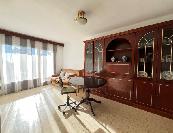 Piso en venta en Els Molins , Mataró photo 1