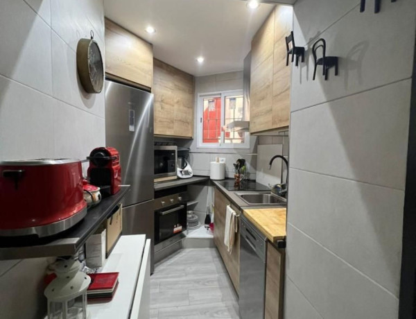 Коттедж на продажу в Zona Hispanidad-Vivar Téllez , Vélez-Malaga photo 1