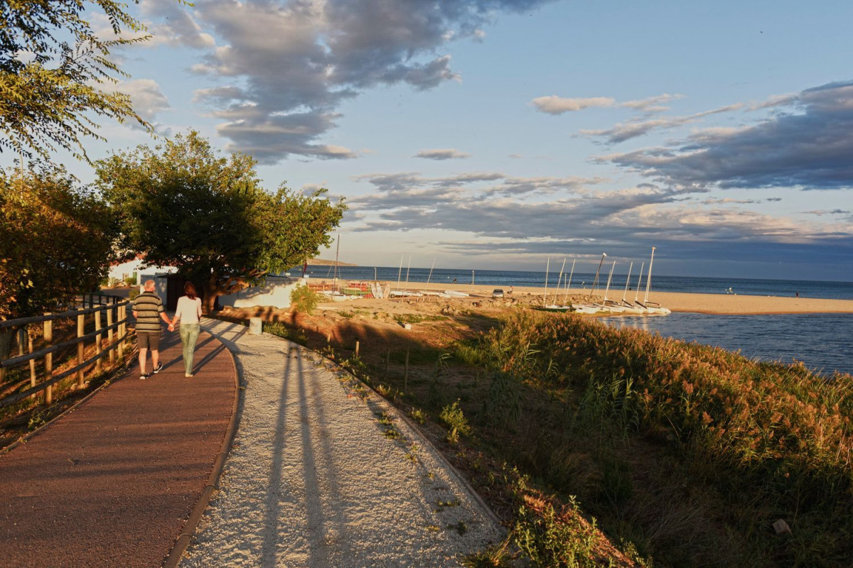 Terreno en venta en Empuriabrava, Girona photo 3