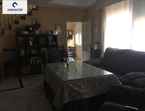 Chalet independiente en venta en Centro - Casco Histórico , Distrito Centro - Casco Histórico thumbnail 2