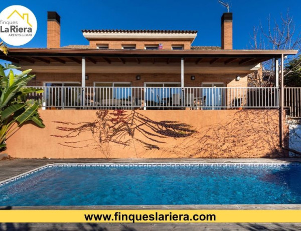 Chalet independiente en venta en Canyadell-Villes-Victória , Arenys de Mar photo 1