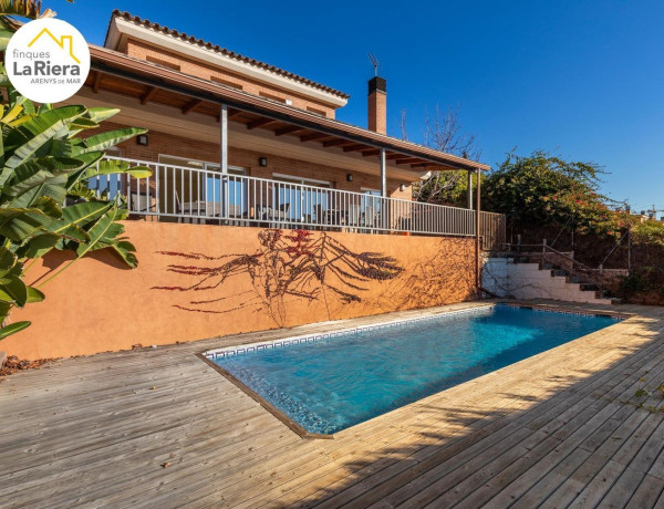 Chalet independiente en venta en Canyadell-Villes-Victória , Arenys de Mar thumbnail 2