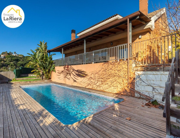 Chalet independiente en venta en  Canyadell-Villes-Victória , Arenys de Mar photo 4