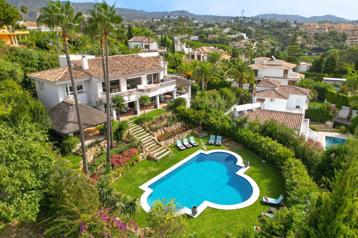Venta de chalet independiente en Elviria-Cabopino, Marbella
photo 2