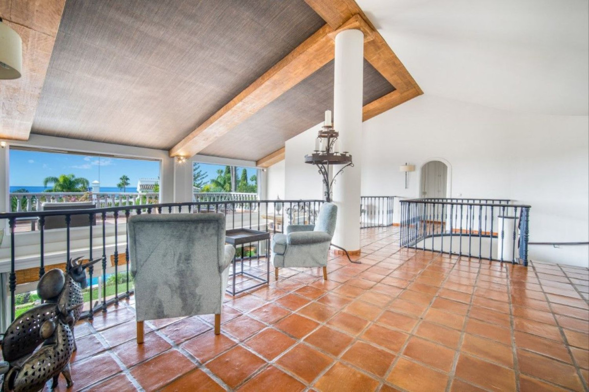 Venta de chalet independiente en Elviria-Cabopino, Marbella
photo 4