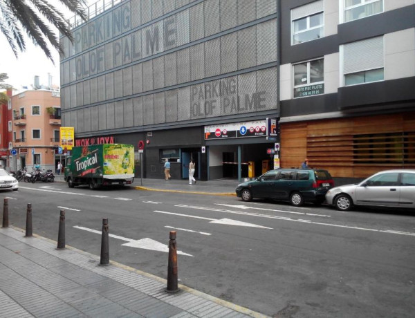 Local en venta en calle Olof Palme photo 1
