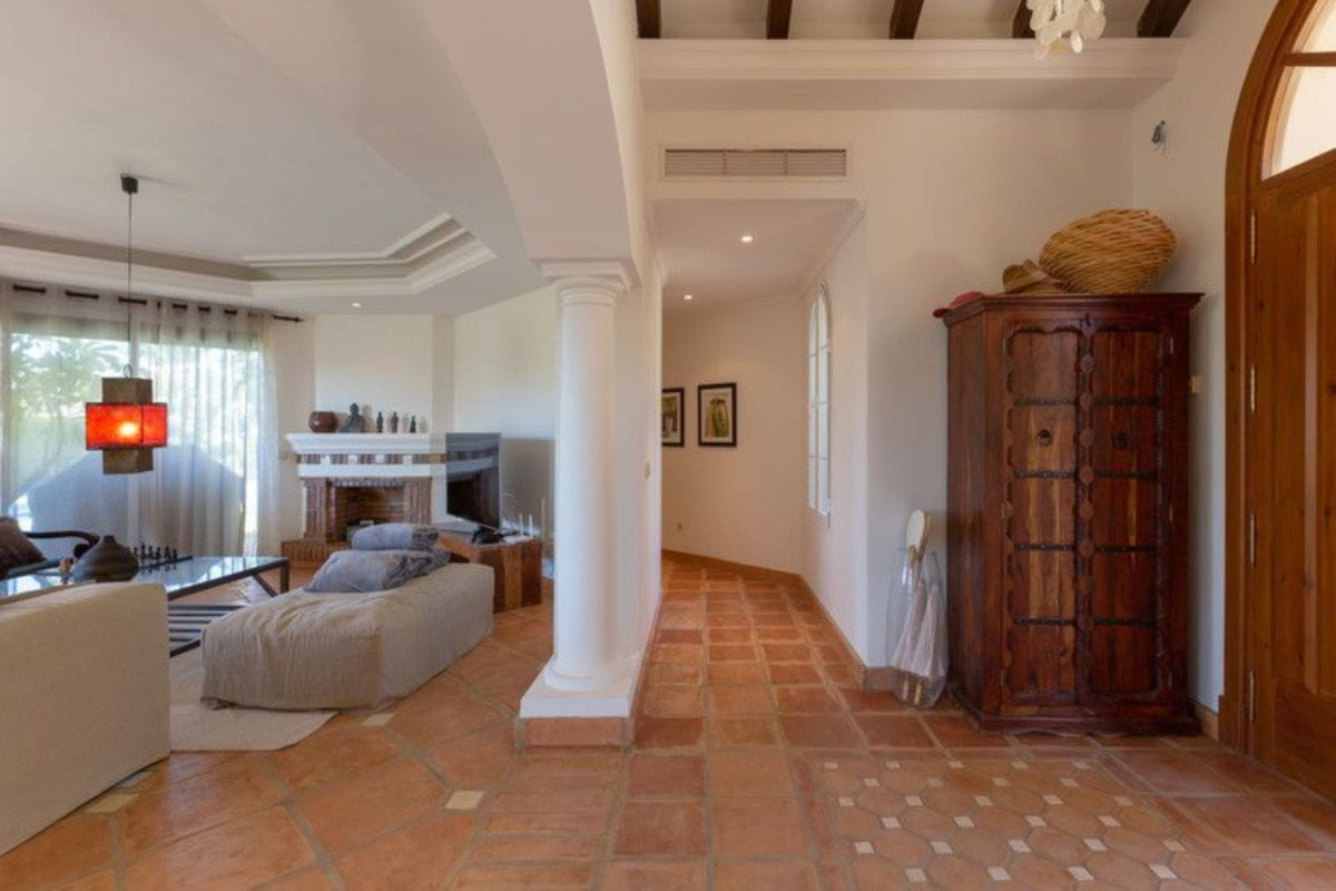 Venta de chalet independiente en Elviria, Marbella
 photo 4