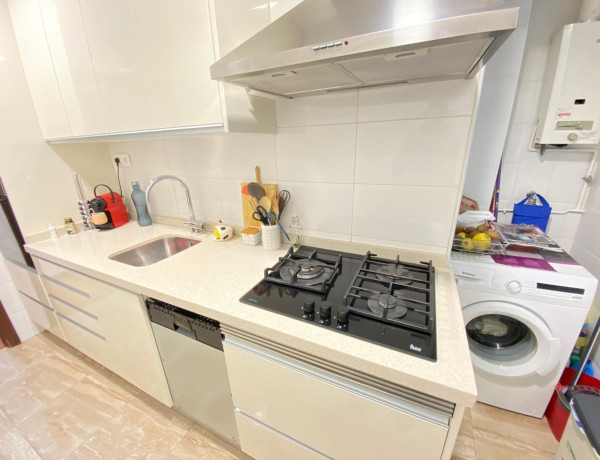 Piso en venta en  Can Serra - Pubilla Cases , Hospitalet de Llobregat photo 4