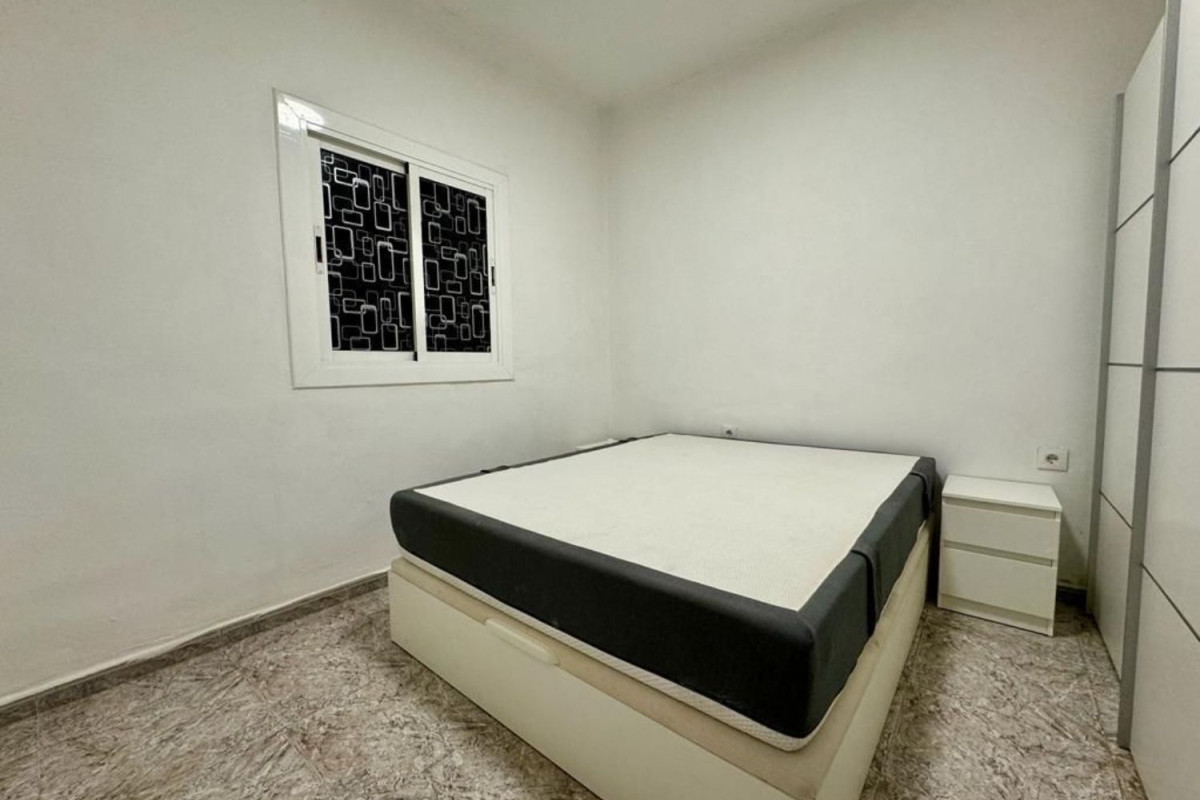 Venta de bajo en Calle Jaume Balmes, Sant Boi de Llobregat
 photo 4