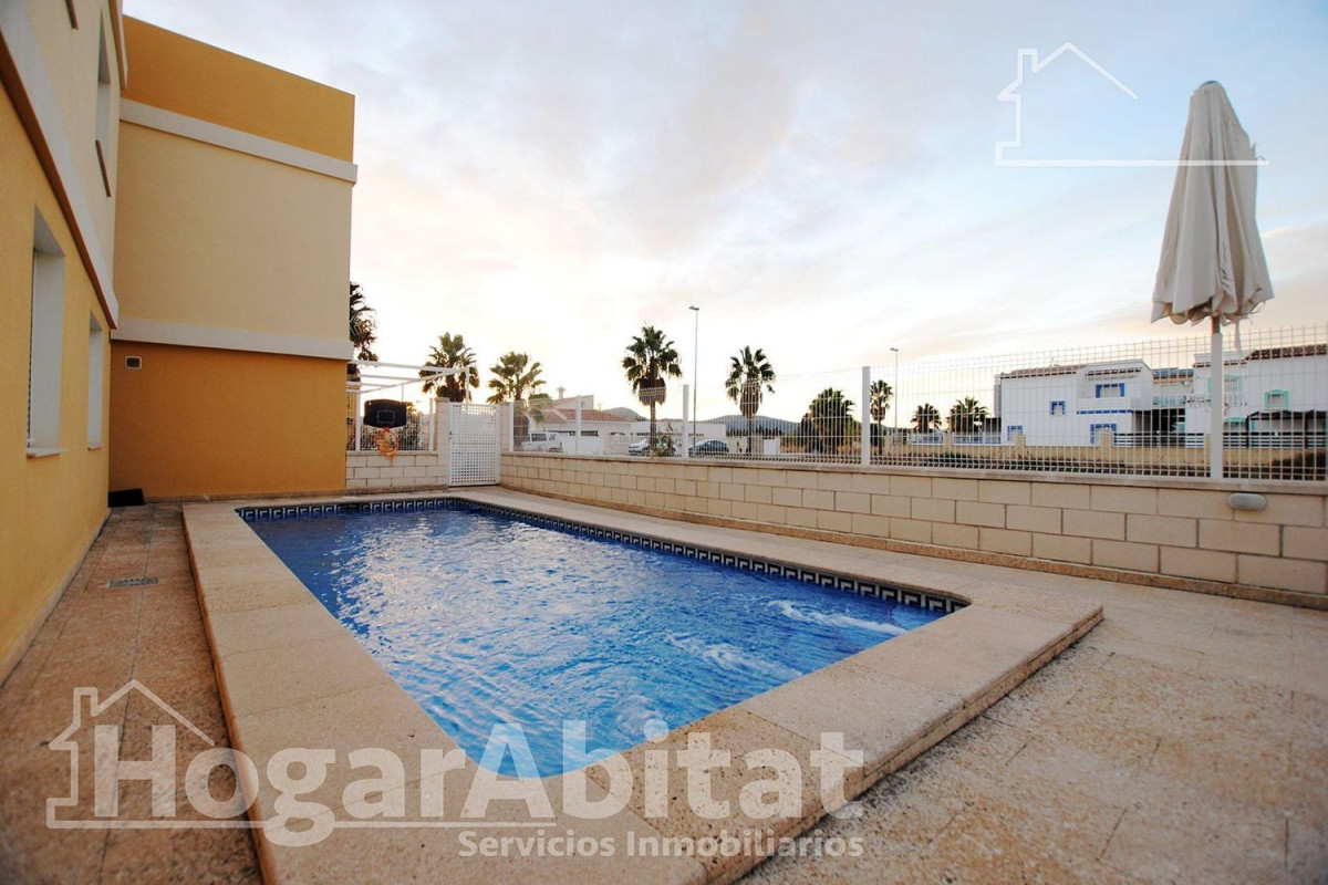 Sale of townhouse in Oliva Beach , Olive photo 1