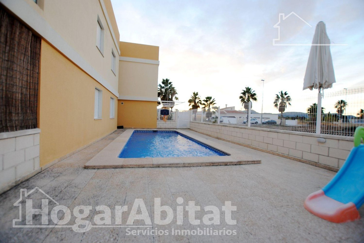 Sale of townhouse in Oliva Beach , Olive photo 2