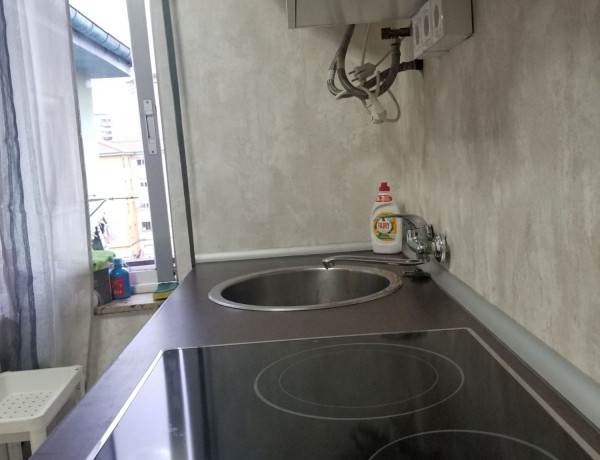 Apartment for sale in  Calle Amancio Ruiz Capillas, 17, Torrelavega photo 4