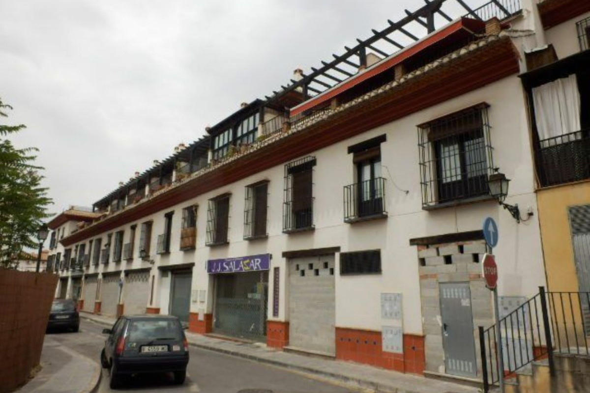 Properties for sale and rent in Spain photo 2