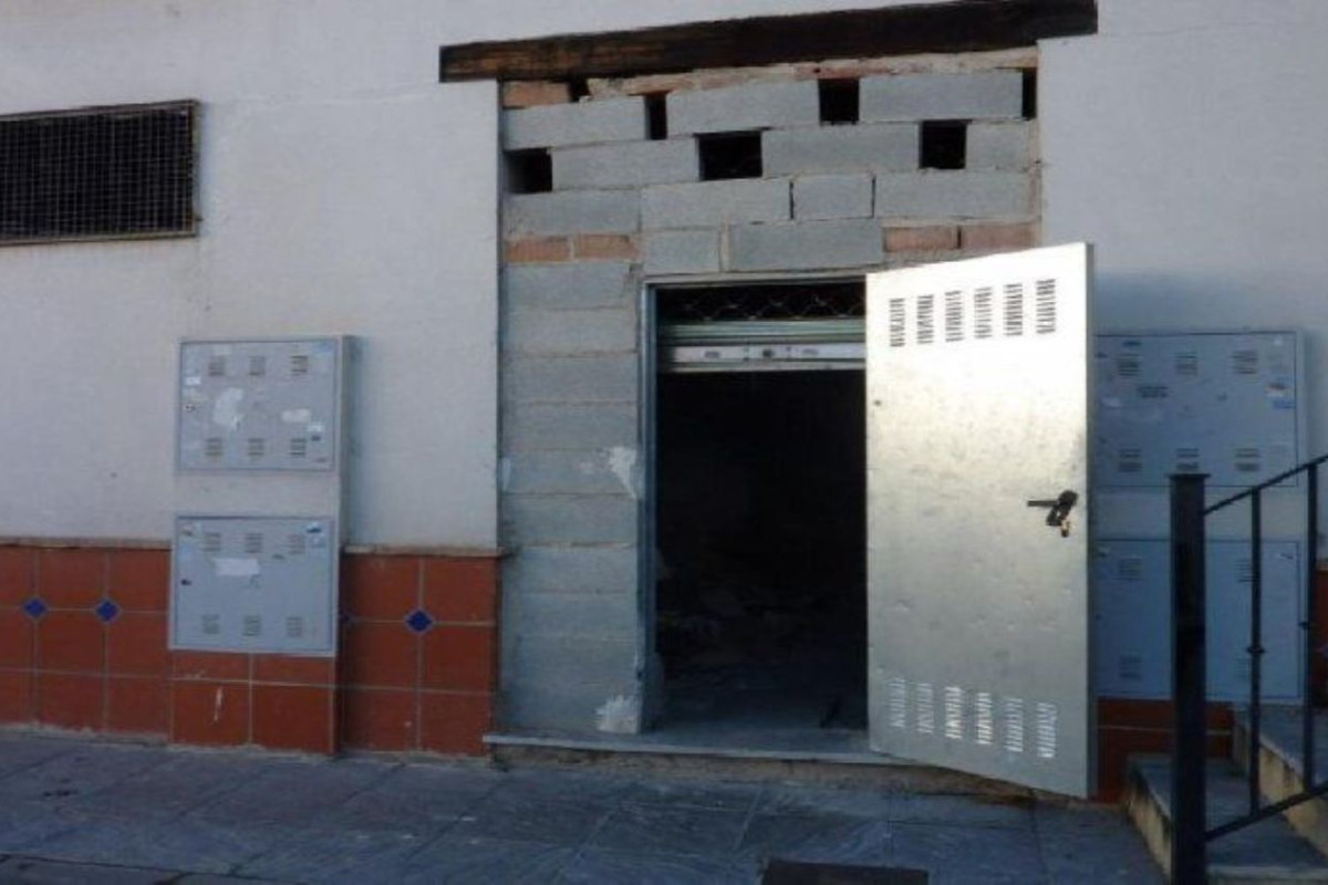 Properties for sale and rent in Spain photo 4