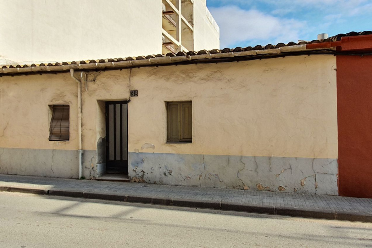 Terreno en venta en Palafrugell, Girona photo 1