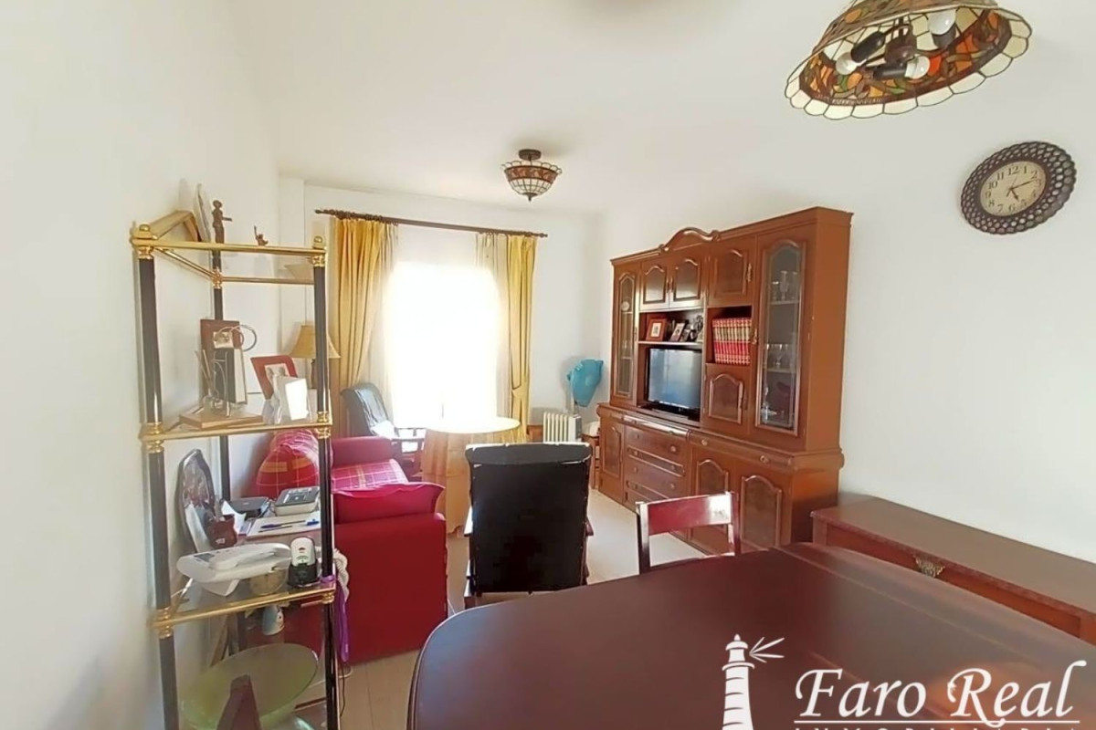 Продажа квартиры в Центро-Кальсада-Кабо Новаль, Санлукар де Баррамеда
photo 1