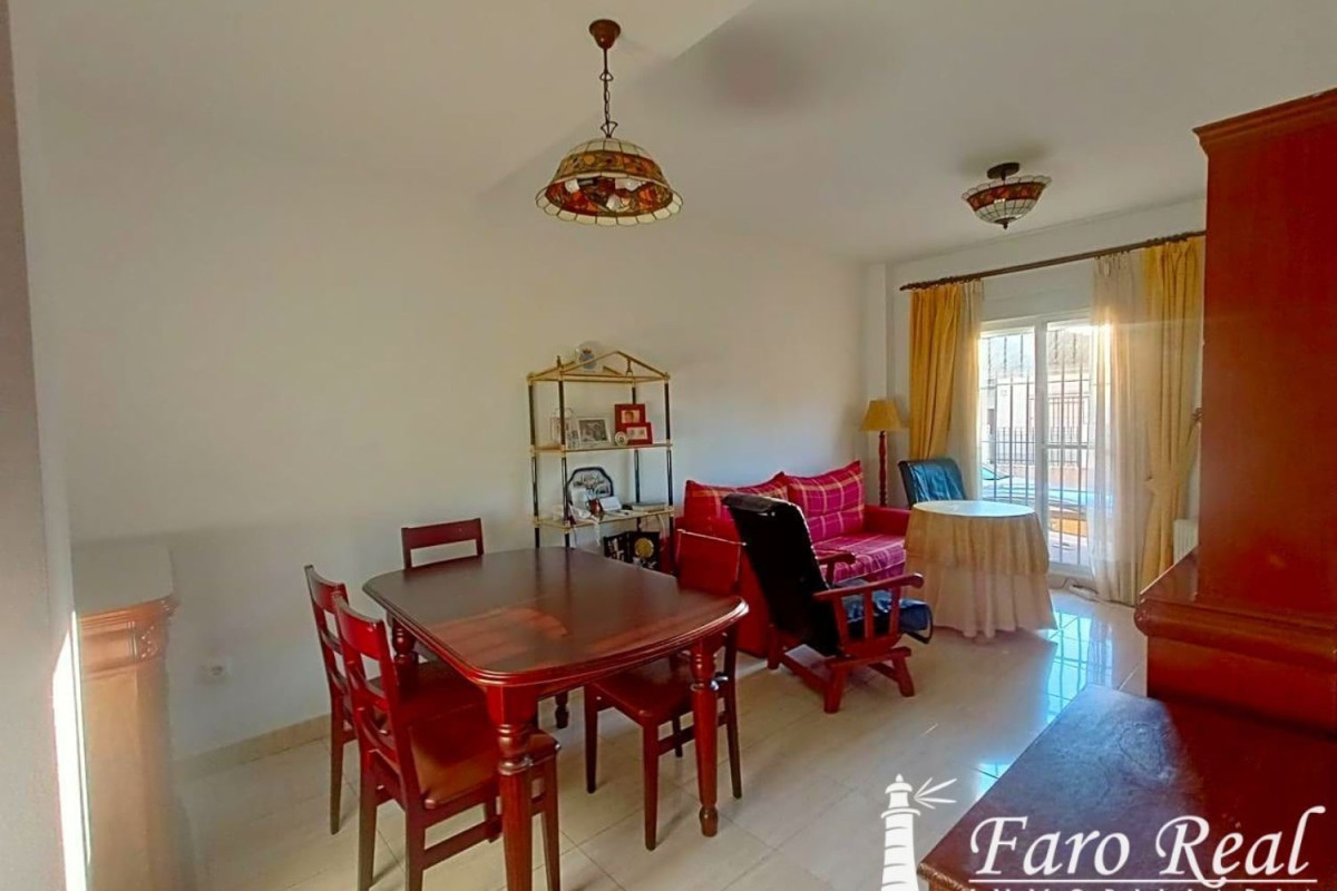 Продажа квартиры в Центро-Кальсада-Кабо Новаль, Санлукар де Баррамеда
photo 2