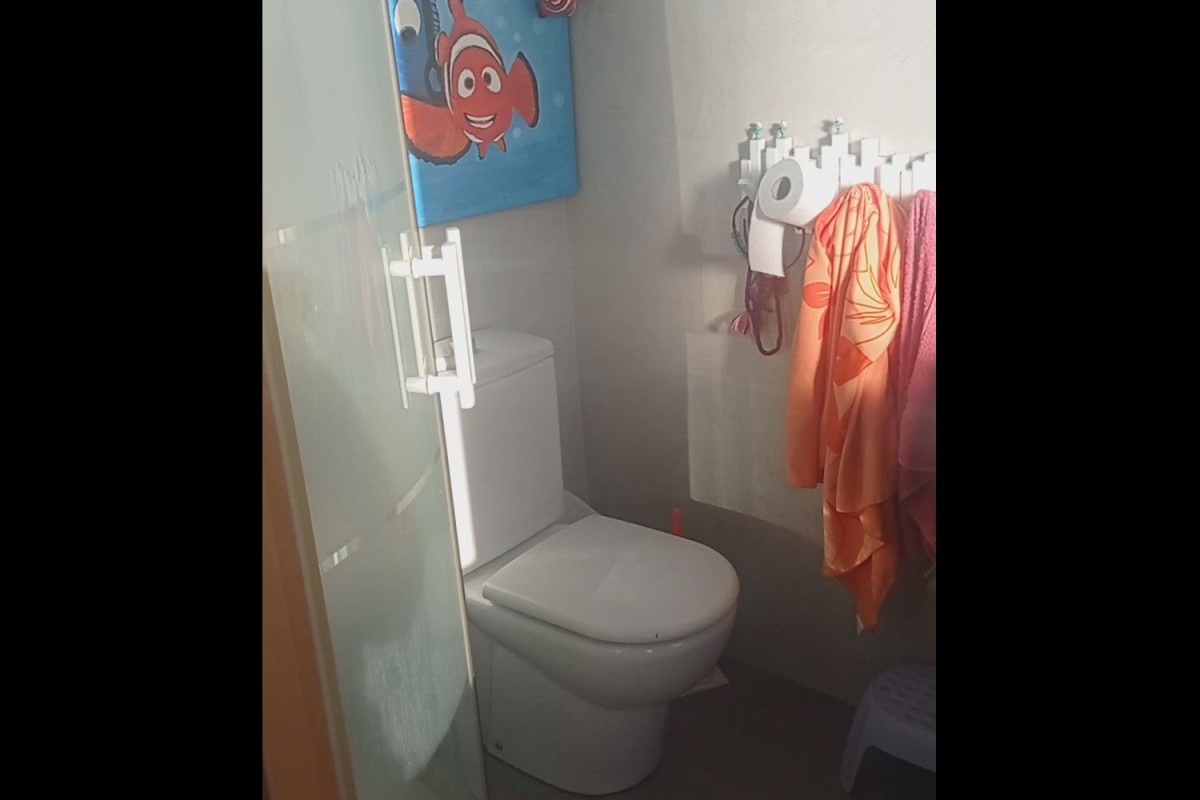 Sprzedaż niezależnego domku jednorodzinnego w Calle Olagibel, 54, Vitoria-Gasteiz photo 1