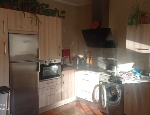 Chalet independiente en venta en Calle Olagibel, 54, Vitoria-Gasteiz thumbnail 1